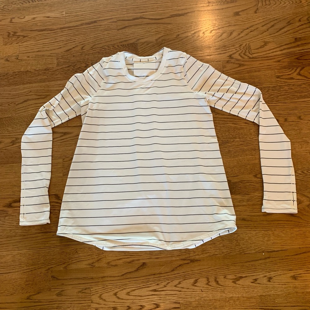 Lululemon Tuck & Flow-Size 4 Slalom Stripe